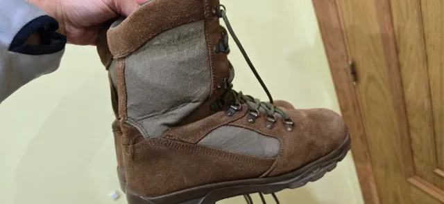 Botas militares piel Iturri