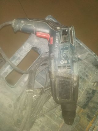 Taladro percutor Bosch GBH 2-21