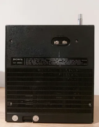 Radio Sony ICF-5800L Vintage Negra