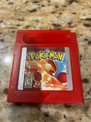 Nintendo Game Boy Color y pokemon rojo