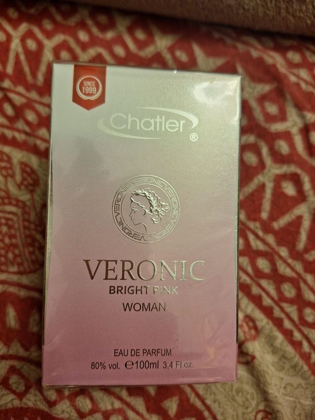 Veronic Bright Pink Woman Eau de Parfum