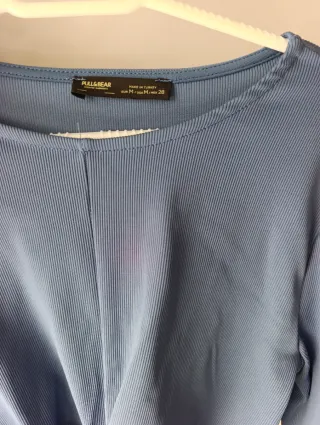 Pull and Bear Blusa Crop Torsión Talla M