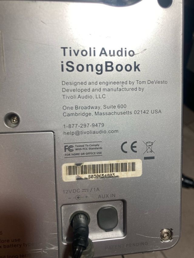 Tivoli Audio iSongBook Radio y Altavoz