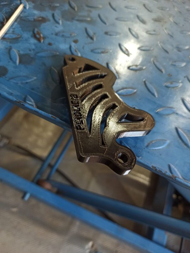 Protector Piñón Yamaha XT660