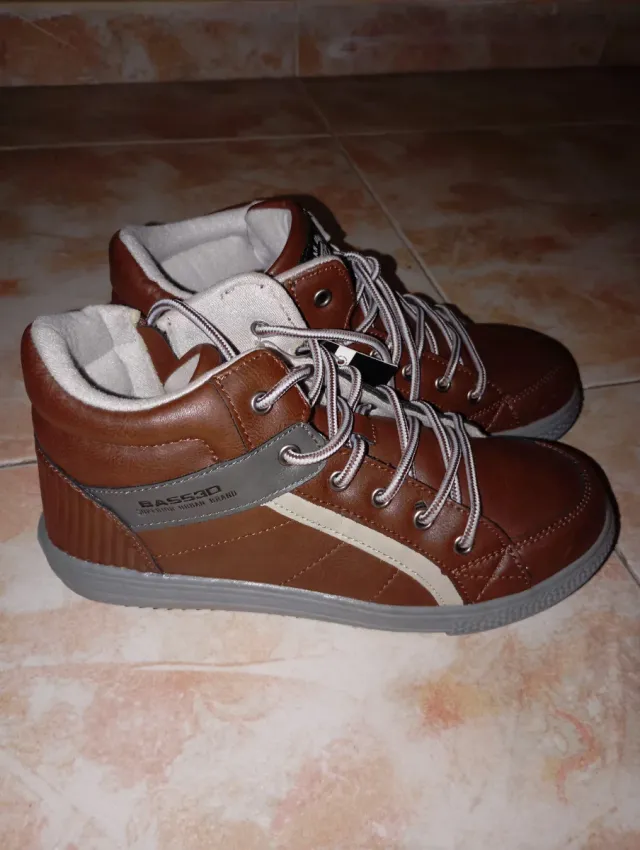 Zapatillas B30 Marrones