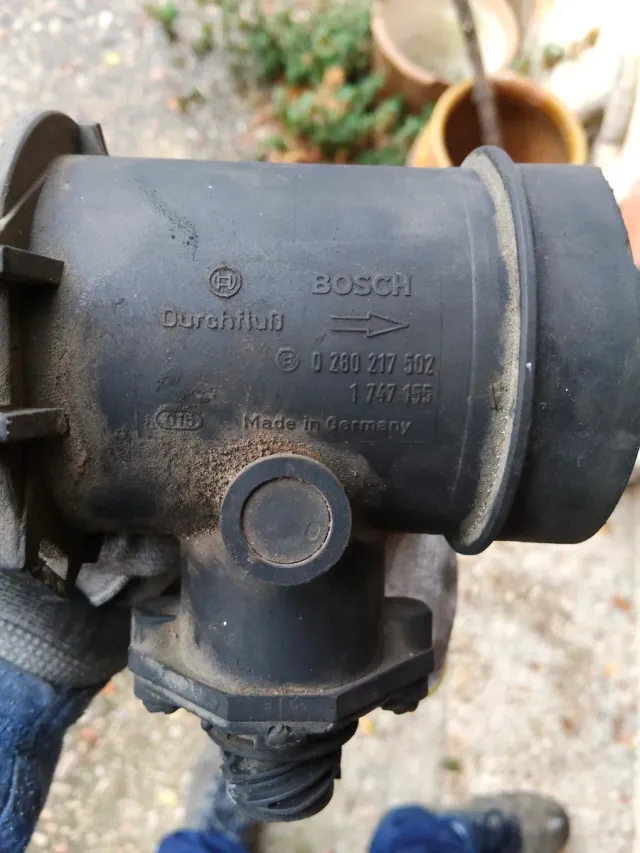 Caudalímetro Bosch BMW E36 028217502