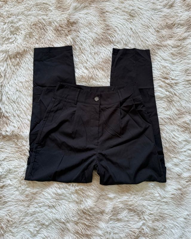 Pantalón negro de vestir
