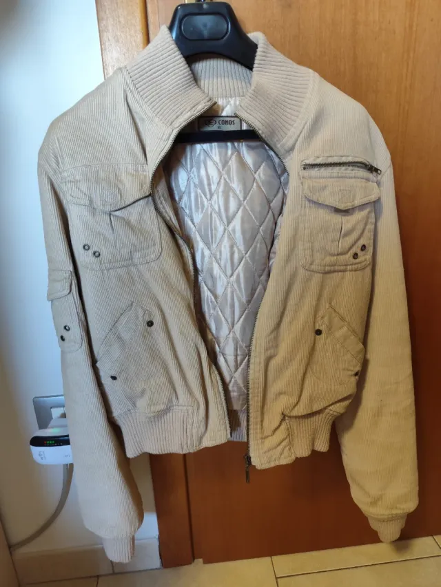 Bomber Comos beige trapuntato taglia XL
IT 46