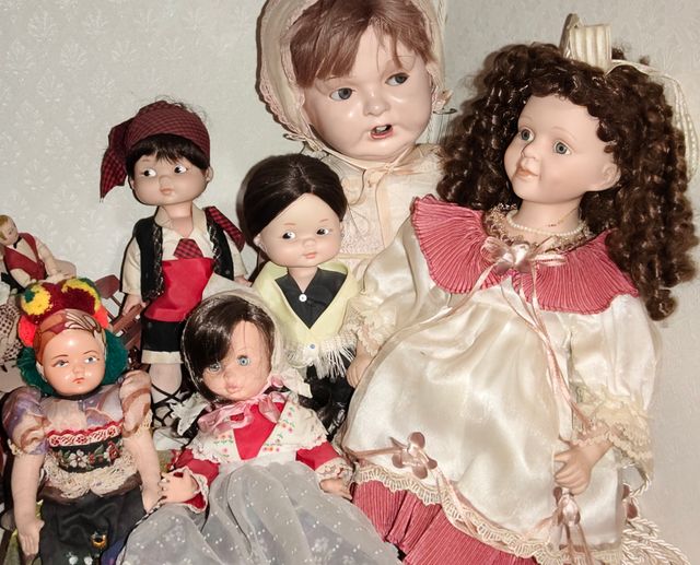 OFFERTA! Lotto di 5 bambole antiche