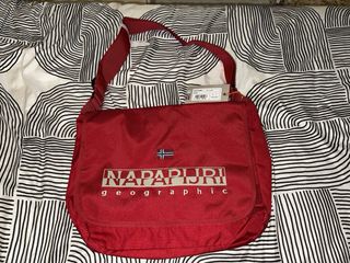 Borsa Tracolla Napapijri porta computer