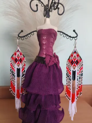 Pendientes largos hechos a mano