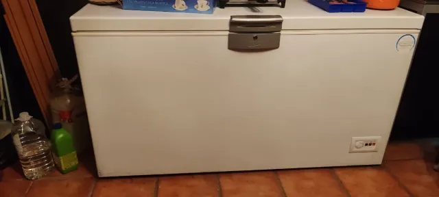 Arcón congelador blanco