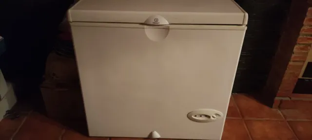 Arcón congelador blanco