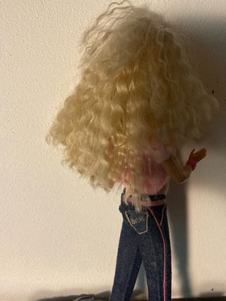 Barbie Feeling 1988 con vestiti Barbie 1982