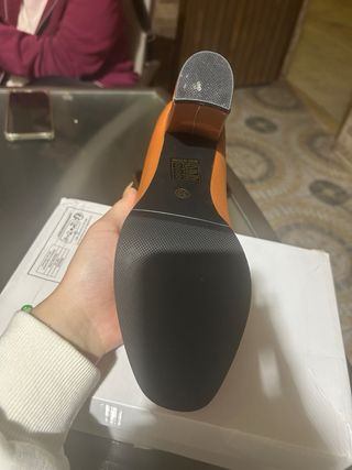 Zapatos de tacón marrones