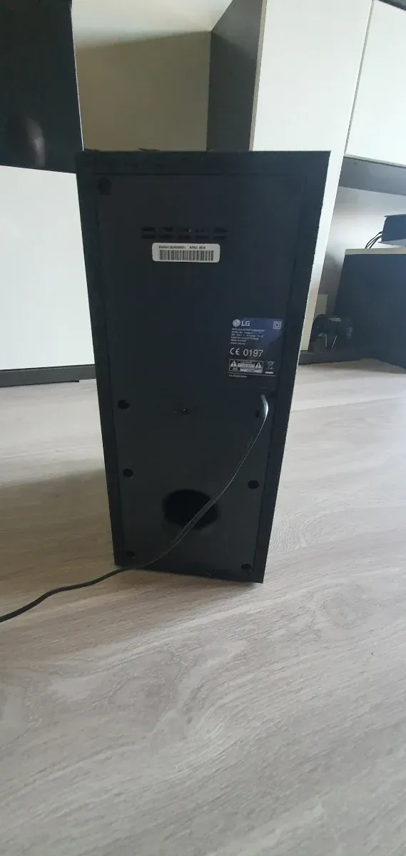 Barra de Sonido LG + Subwoofer Negro