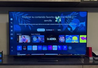 Televisión Samsung QLED 55” TQ55Q77DAT (Smart TV)