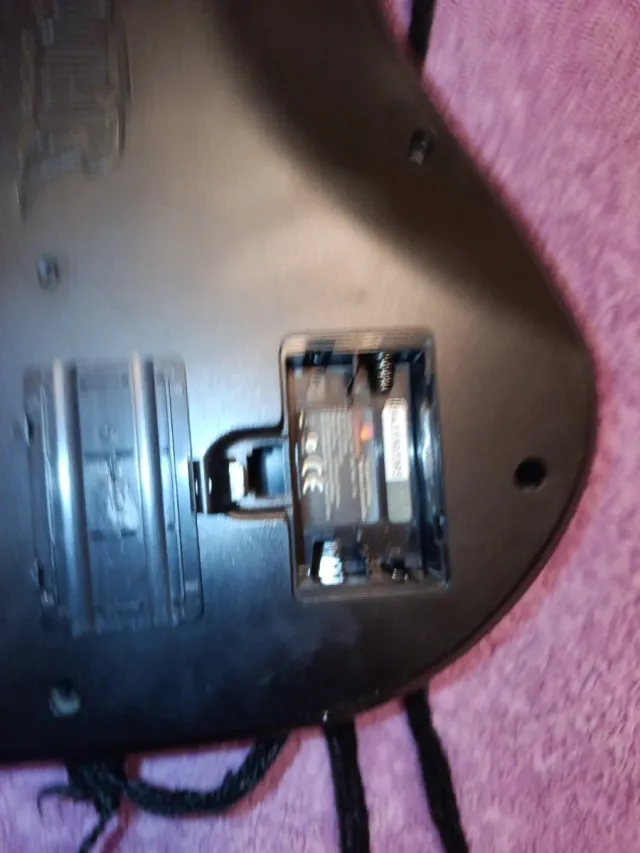 Guitarra Kramer Hero PS2