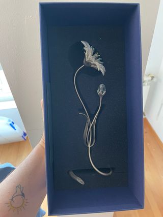 Flor Swarovski con caja