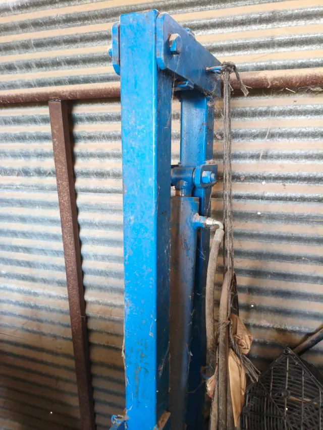 Pluma hidráulica para aceitunas