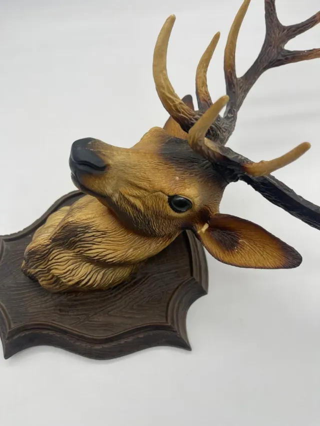Cabeza de Ciervo Decorativa