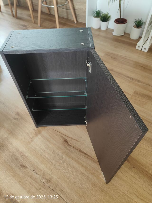 Mueble 4 baldas cristal marrón oscuro