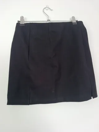 Falda negra entallada Talla S