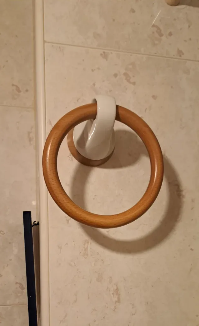 Accesorios de baño ceramica: toallero portarrollos