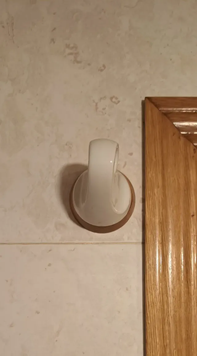 Accesorios de baño ceramica: toallero portarrollos