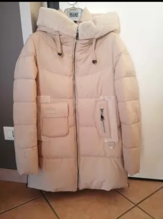 Piumino invernale donna beige