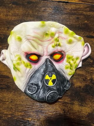 Máscara Halloween Terror Gas Nuclear