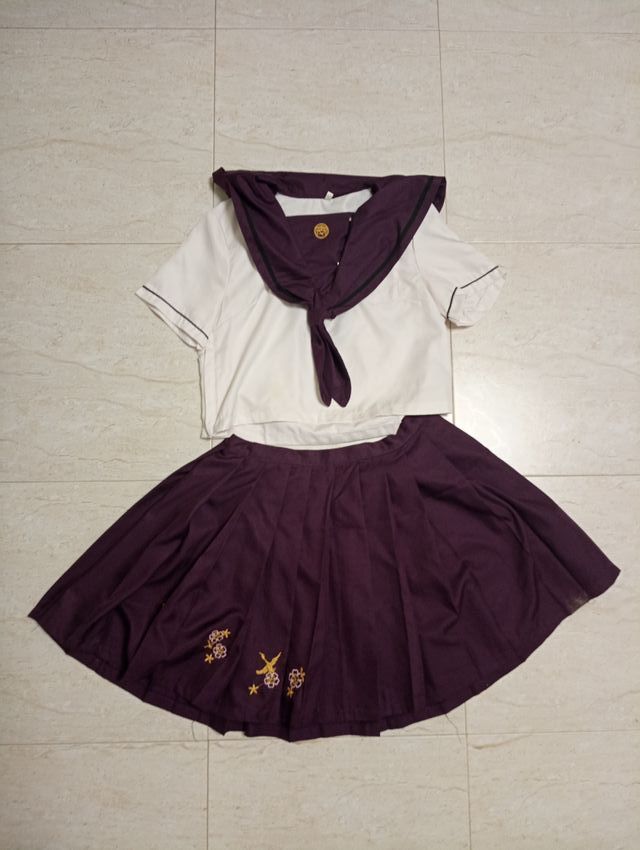 Conjunto uniforme japonés morado