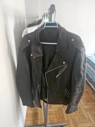 Cazadora Piel Negra Auténtica Cremalleras