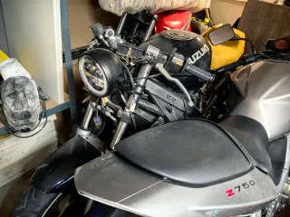Proyecto Cafe Racer Suzuki ARRANCA Y ANDA