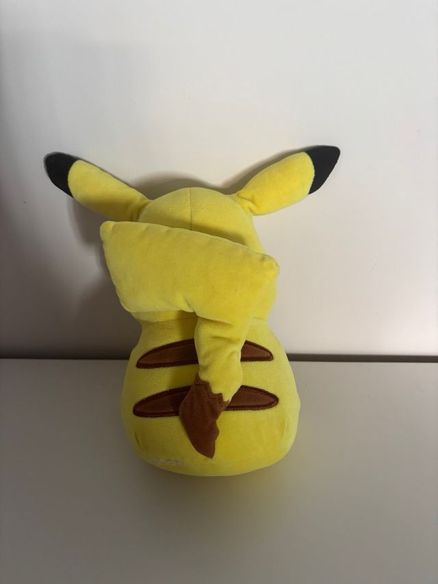 Peluche Pikachu