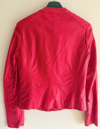 Cazadora Biker Roja Stradivarius Talla M