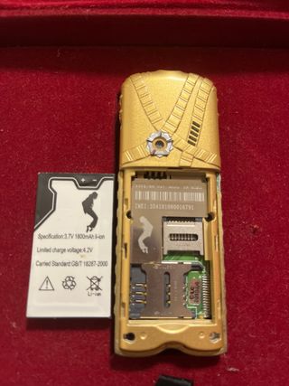 Teléfono Michael Jackson Dorado precio negociable