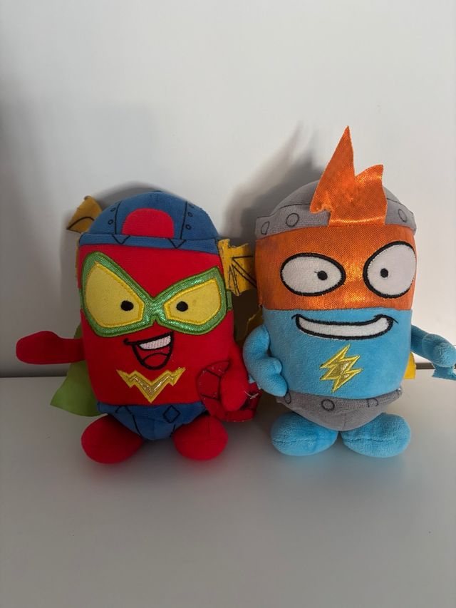 Peluches Superthings