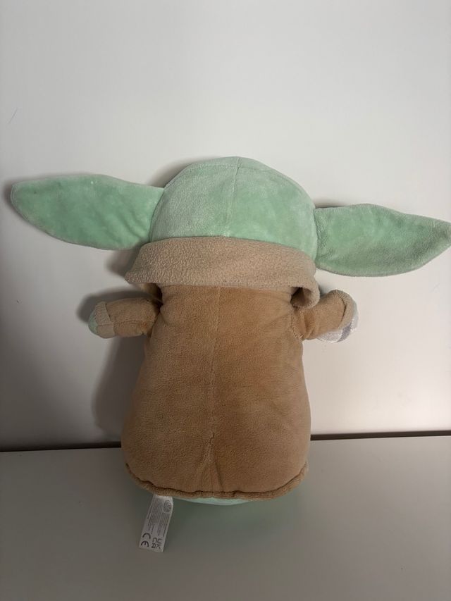 Peluche Baby Yoda