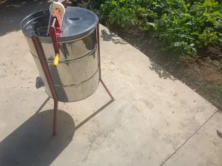 Extractor de miel centrifugador