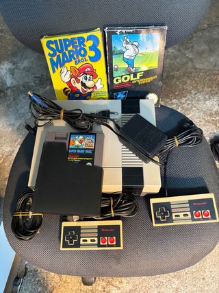 Lote Consola Nintendo NES y Juegos
