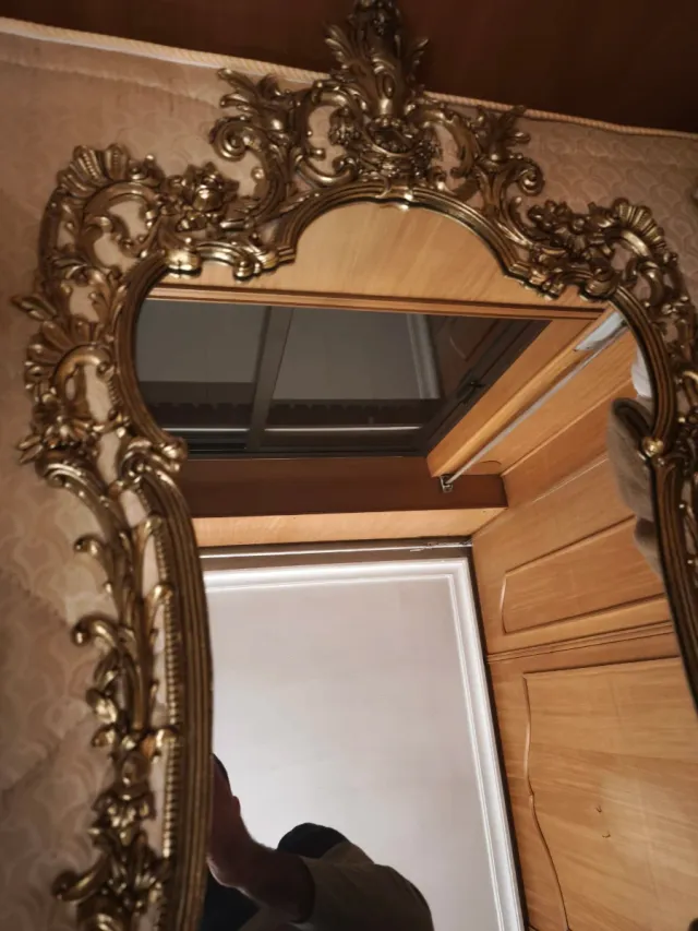Espejo Clásico bronce Dorado. Como nuevo.