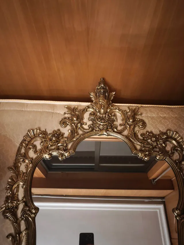 Espejo Clásico bronce Dorado. Como nuevo.
