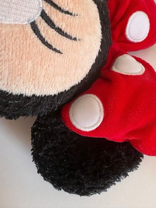 Peluche Minnie Mouse y Muñeca Naranja