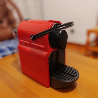 Cafetera Nespresso Krups XN100 +15 Cápsulas GRATIS