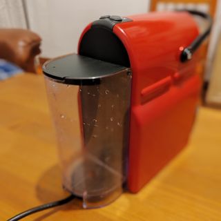 Cafetera Nespresso Krups XN100 +15 Cápsulas GRATIS