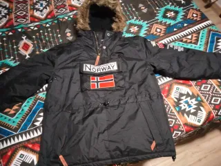Jersey Canguro Geographical Norway Negro
