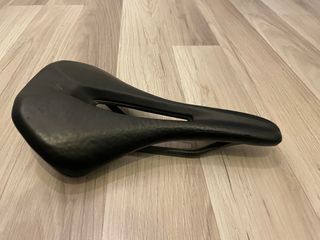 Sillín Specialized Phenom Carbono