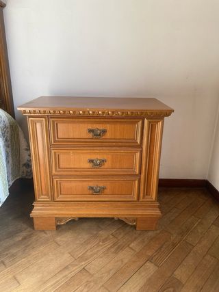 Letto matrimoniale con 2 comodini in legno