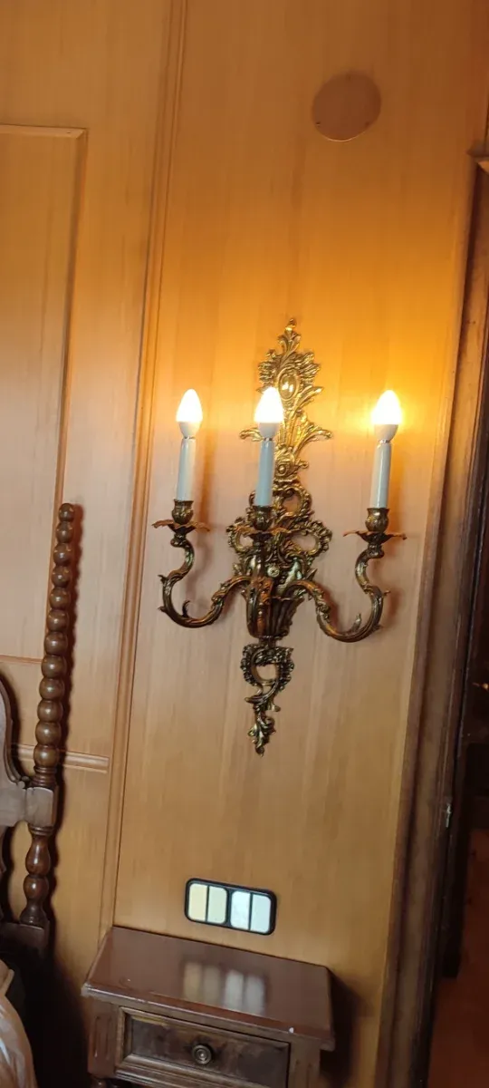 Juego de dos Lámparas de pared candelabro bronce